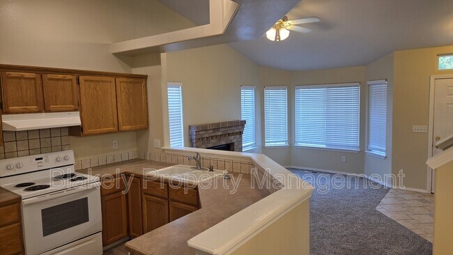 Foto del edificio - 4004 E Park Ridge Dr