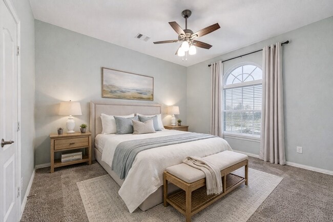 Foto del edificio - 142 Dina Ln