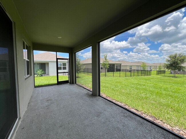 Foto del edificio - FABULUOUS 4BD/2BA Home in the Beautiful Be...