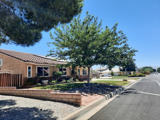 Foto del edificio - 13615 Driftwood Dr