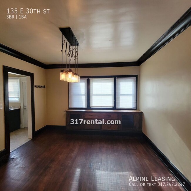 Building Photo - 135 E 30th St