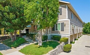 Building Photo - 154 N Meridith Ave