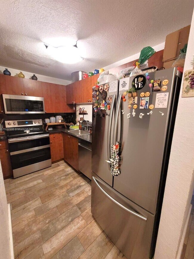 Foto del edificio - 2265 NW 136th Terrace