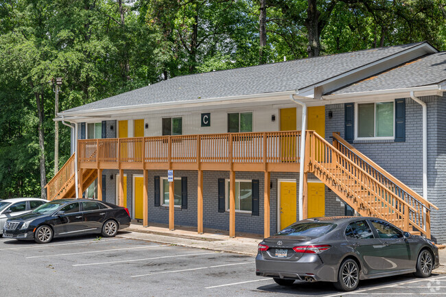 Building Photo - Gardens at Park West