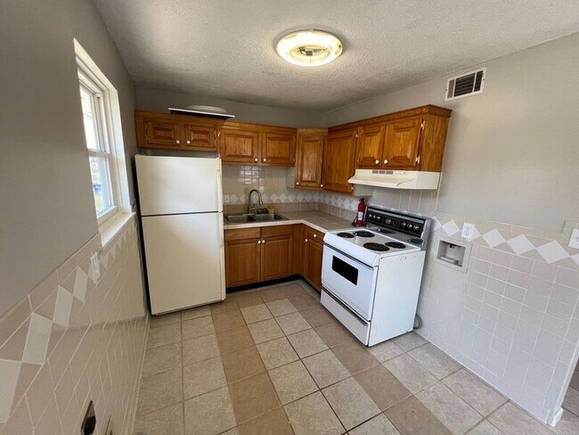 Foto del edificio - 6206 E 155th St