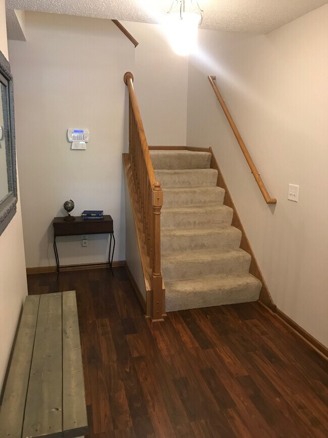 Building Photo - 6779 Pine Crest Trail S