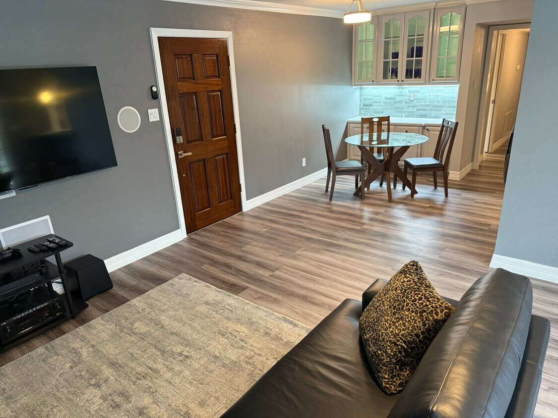 Foto principal - 505 Westcott St