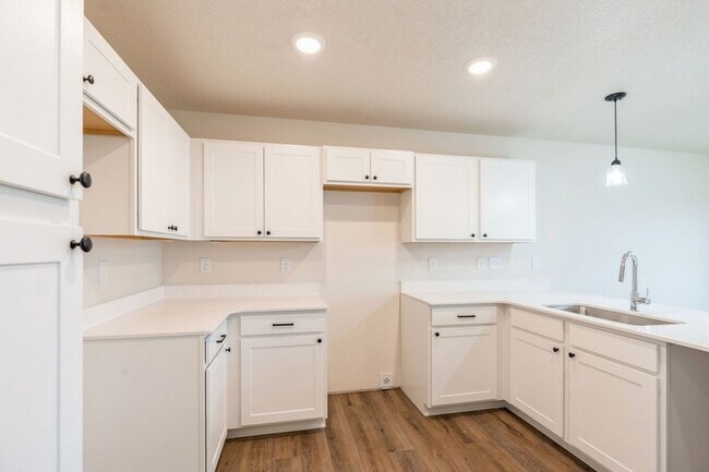 Foto del edificio - NEW CONSTRUCTION!! 3 Bedroom, 2 Bath Home in Altoona