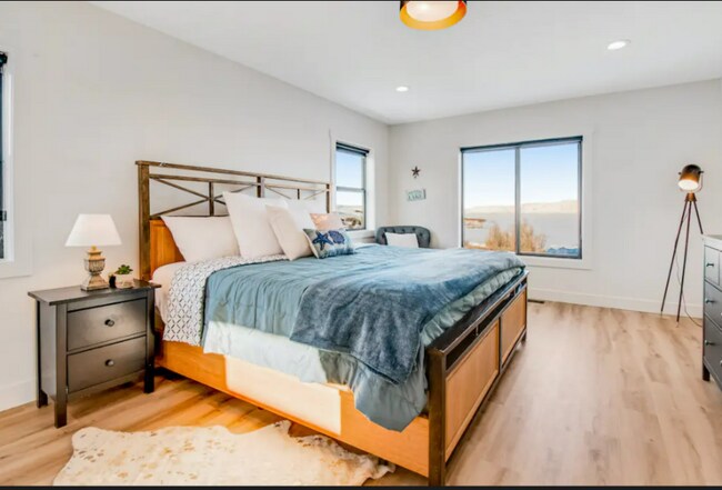 Foto del edificio - 3737 US-89