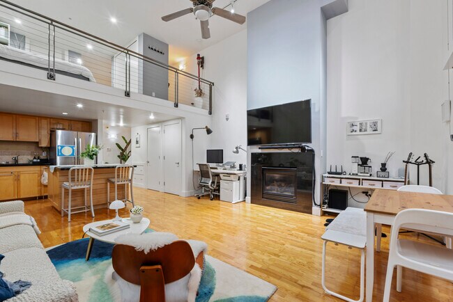 Foto del edificio - 175 Russ St