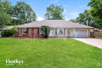 Building Photo - 8605 Maywood Ave