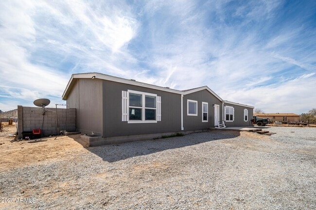 Building Photo - 12011 S 222nd Ave