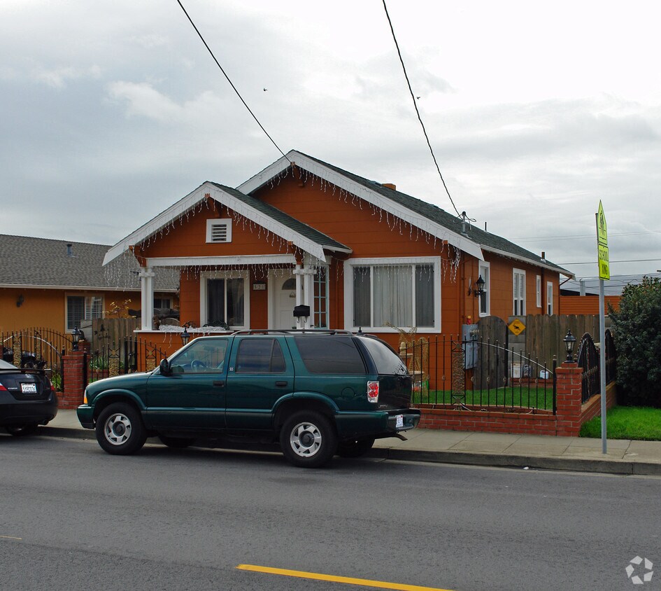 Foto del edificio - 521 Miller Ave