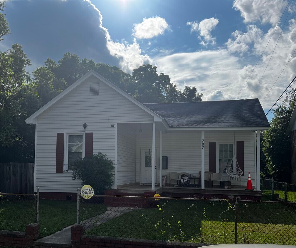 Foto principal - 707 Maryland St