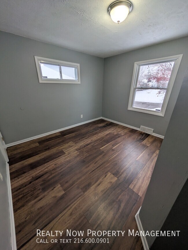 Foto del edificio - 15709 Northwood Ave