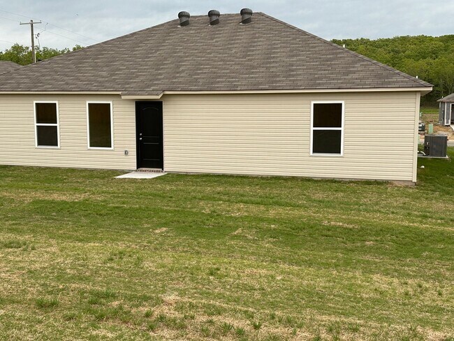 Foto del edificio - Contact Peggy 501 676 1758