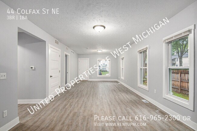 Foto del edificio - 44 Colfax St NE