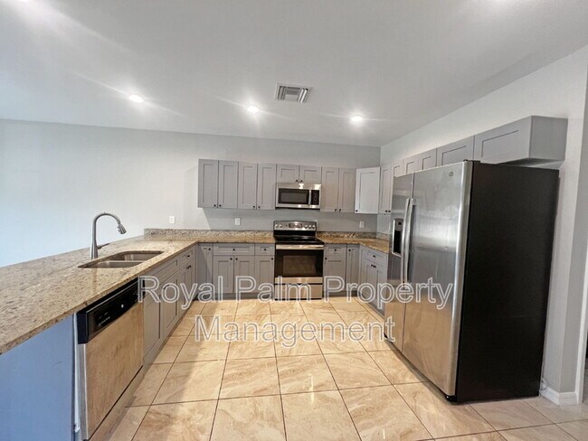 Foto del edificio - 4850 24th St SW