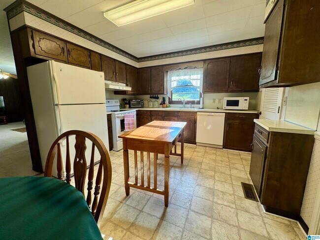 Building Photo - 5445 AL-145