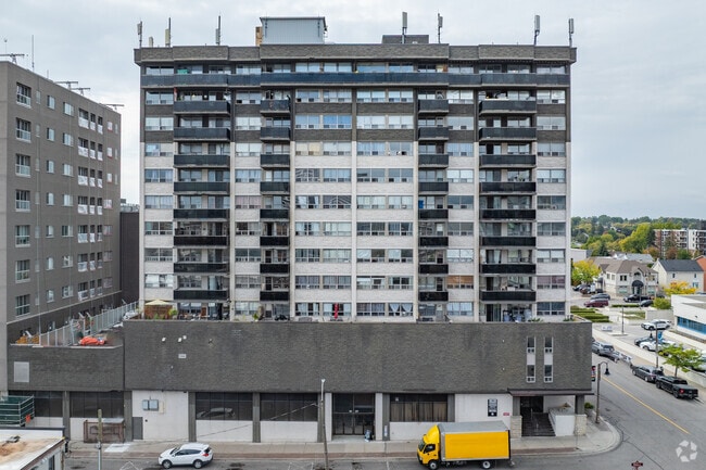 Building Photo - 33 Richmond Street W