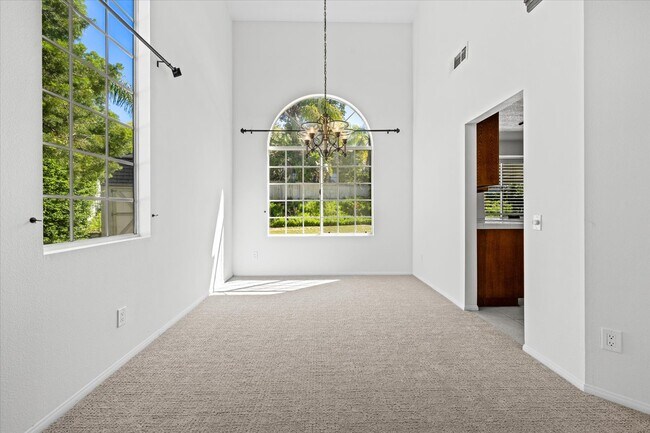 Building Photo - 5080 Woodland Ave