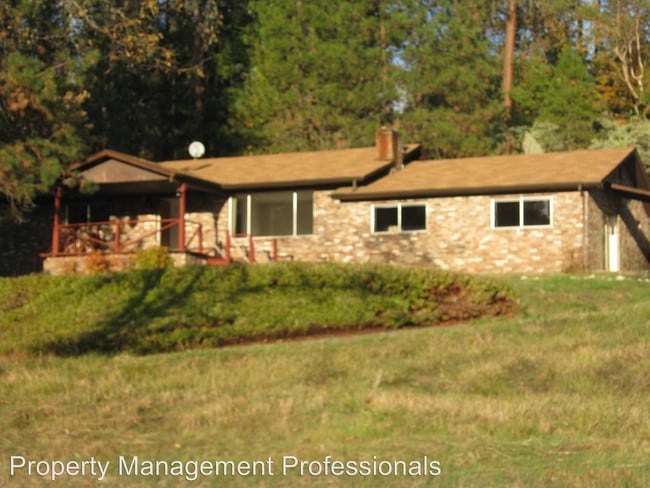 Building Photo - 2651 Hugo Rd