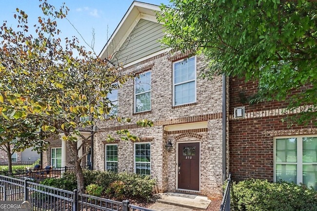 Photo - 898 WESTMORELAND CIR NW Unit House