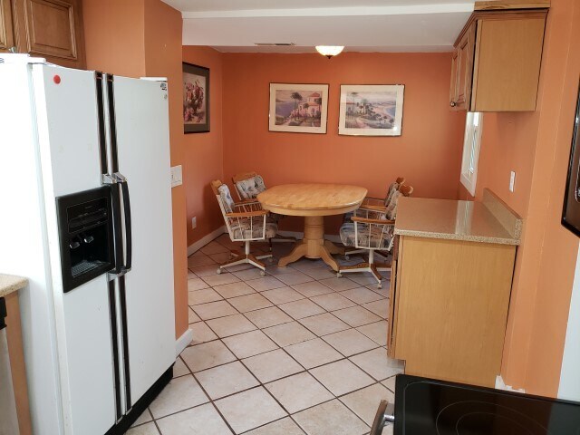 Foto del edificio - 5615 John R Rd