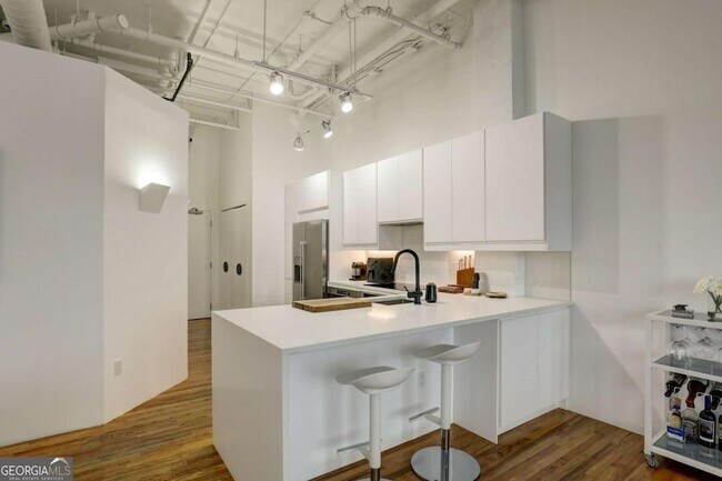 Foto del edificio - 3235 Roswell Rd NE