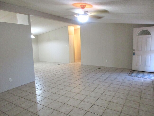 Building Photo - 501 W. MAIN #3