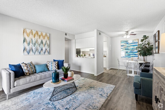 Interior Photo - Harvest Glen