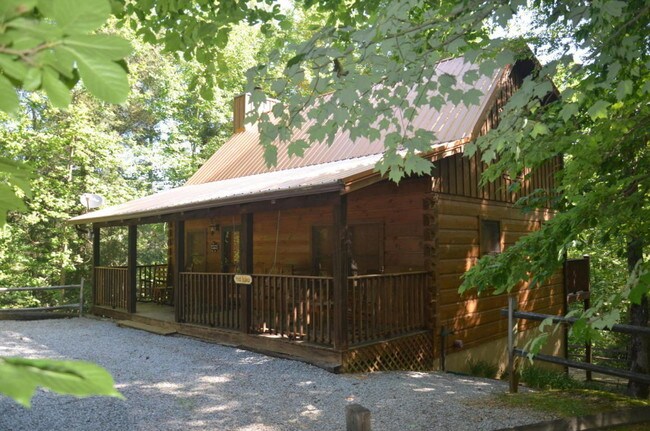 Building Photo - 150 Little Round Top Ln
