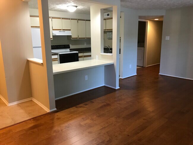 Building Photo - 4410 Groombridge Way