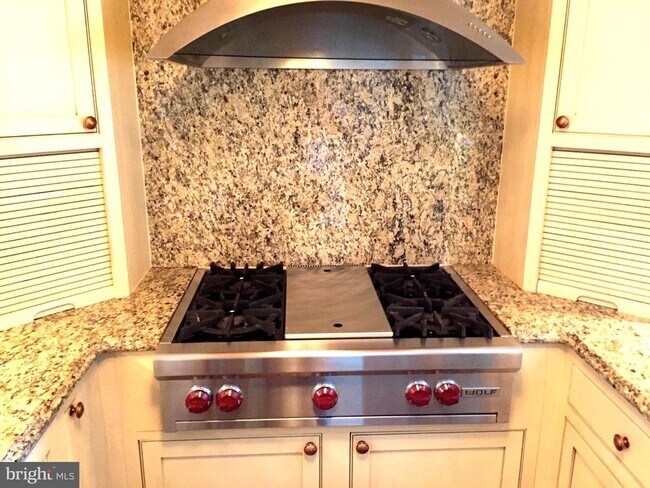 Foto del edificio - 28 Main St