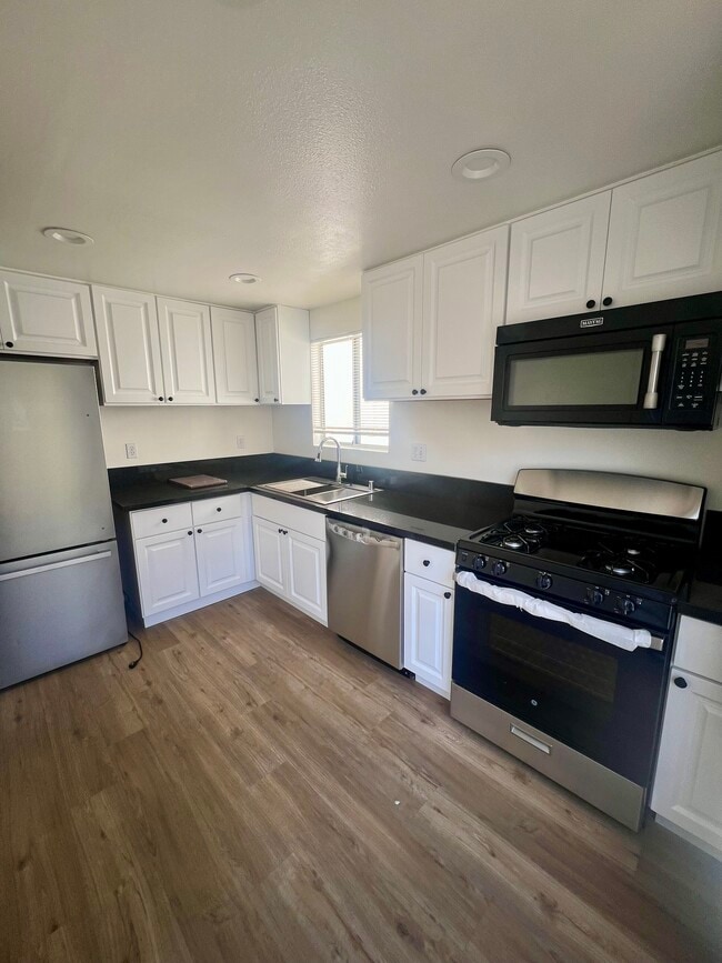 Brand New Kitchen - 740 Alfred N St