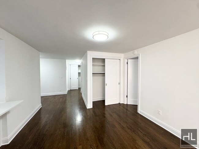 Building Photo - EAST 56 STREET