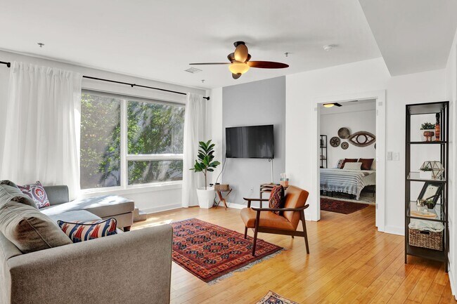 Foto del edificio - 517 Jackson St