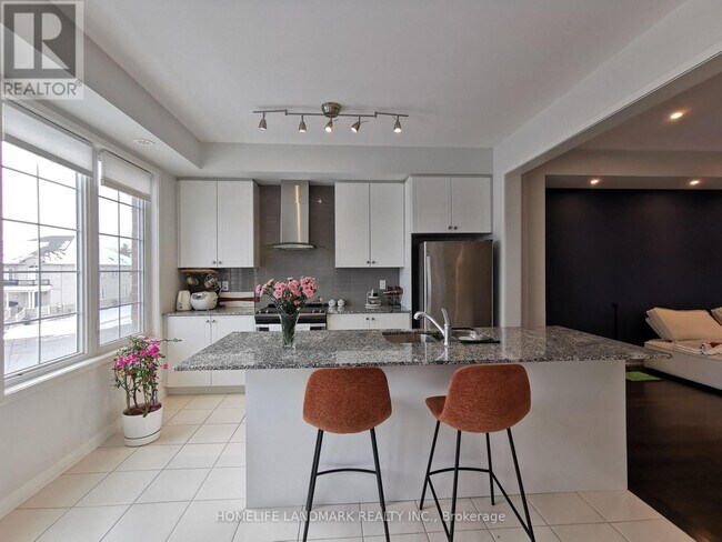 Photo du bâtiment - 84 Lady Dolores Ave