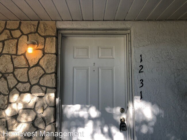 Foto del edificio - 2 br, 2 bath House - 1231 Tino Court