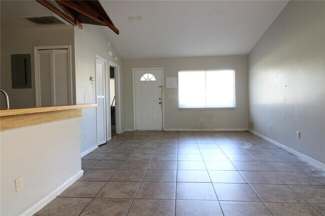 Building Photo - 1375 Candlewyck Dr