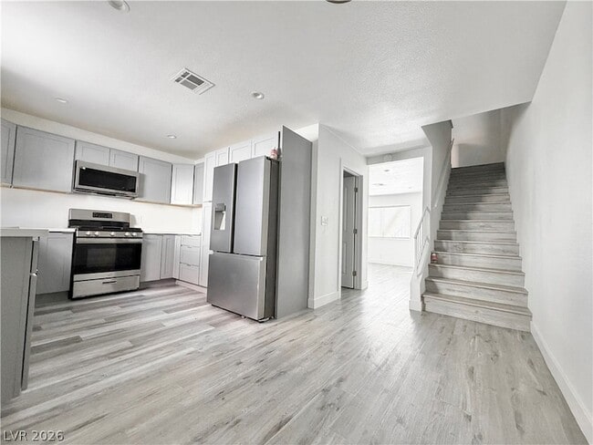 Foto del edificio - 1720 Cordoba Ln