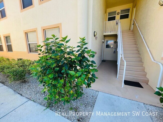 Foto del edificio - 15449 Bellamar Cir