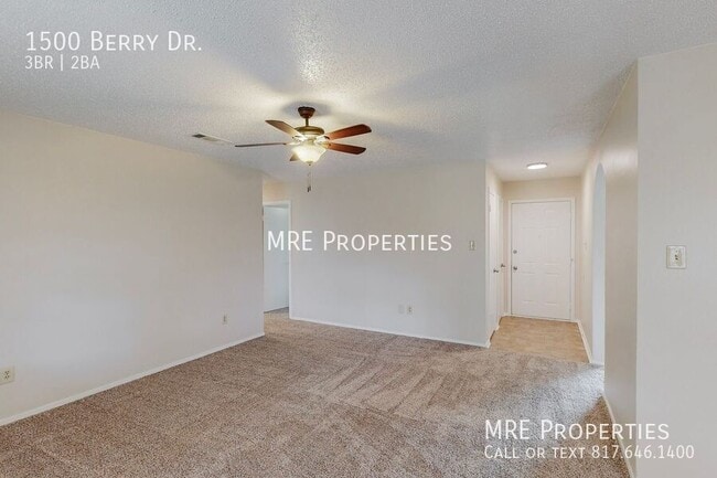 Building Photo - 1500 Berry Dr