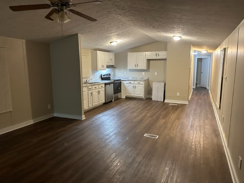 Building Photo - 3930 Edwards Place Rd