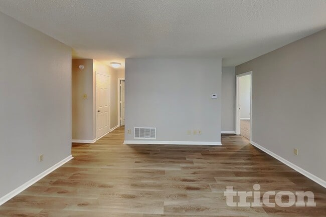 Foto del edificio - 7687 Mistflower Ln