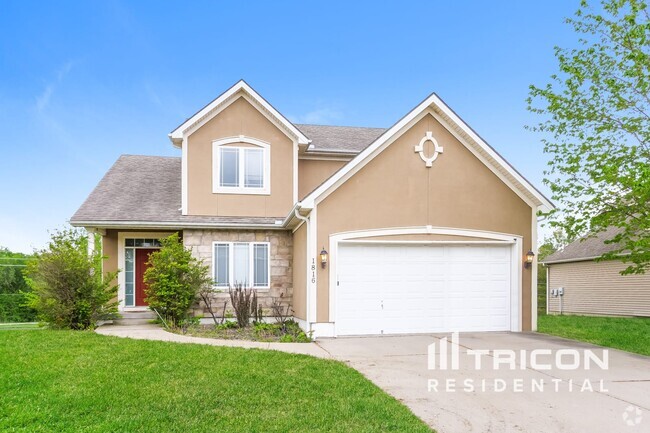 Building Photo - 1816 NE Volos Ct
