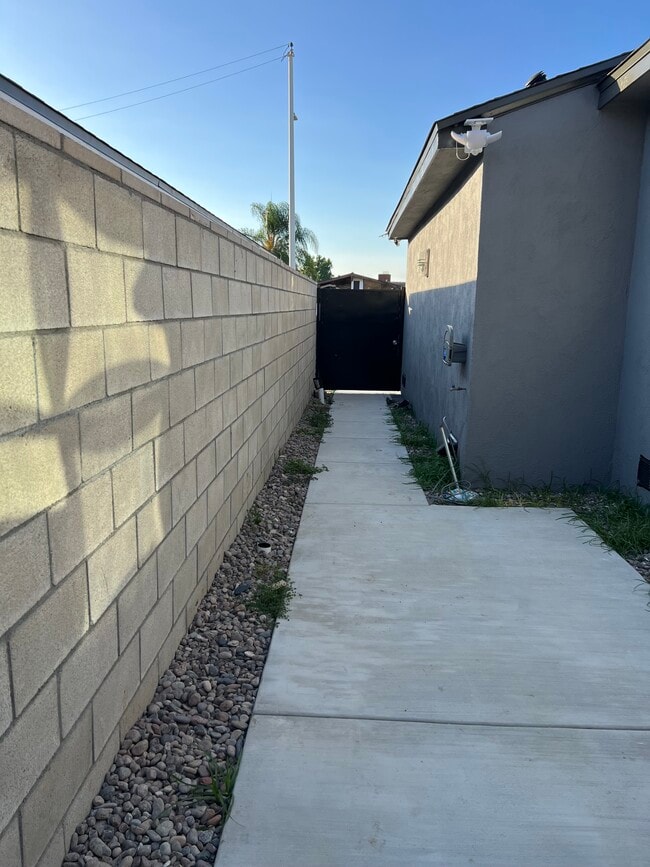 Building Photo - 16108 Flamstead Dr