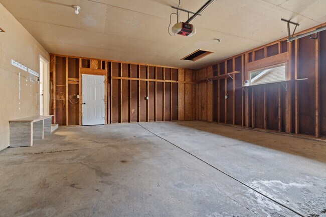 Foto del edificio - W6157 Aerotech Dr