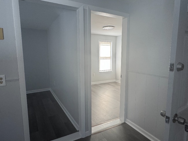 Building Photo - 170 Washington St