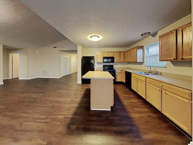Building Photo - 12256 Carriage Stone Drive